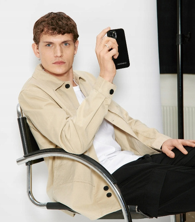 Etui Do Apple iPhone 13 Pro Ideal Of Sweden Glossy Black Silver Czarny Case